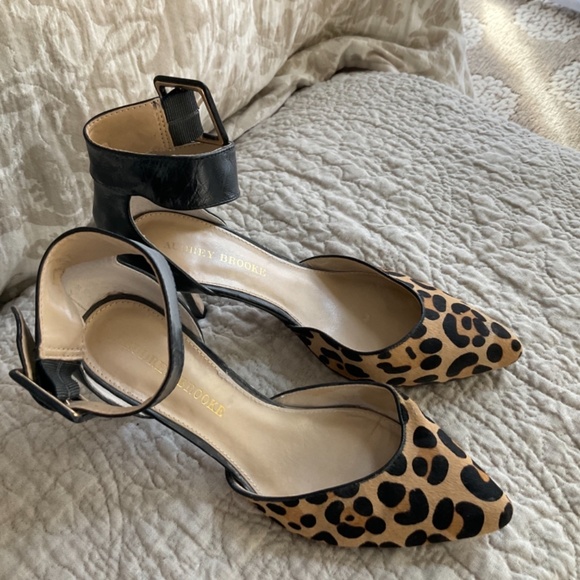 Animal print heels - Picture 2 of 3